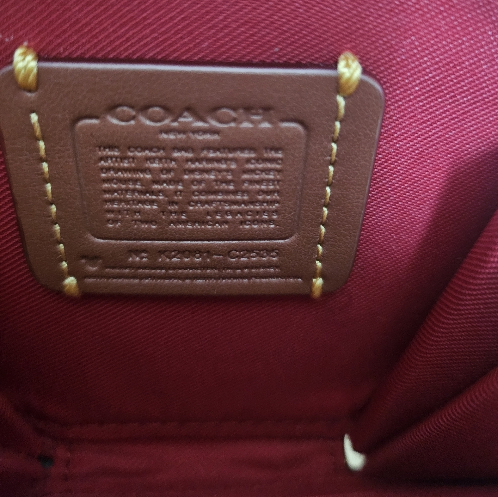 Coach Mickey coin case - Picture 3 of 3